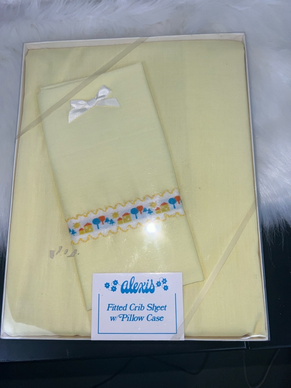 Vintage Alexis Pale Yellow Crib Sheet Set with Trimmed Pillow Case